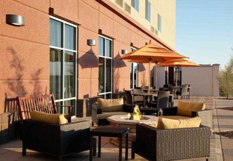 Courtyard Phoenix Chandler/Fashion Center Exterior photo